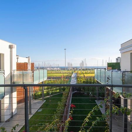 H11 Luxury 9A - Porto - Piscina - Jacuzzi Lejlighed Santo Stefano al Mare Eksteriør billede