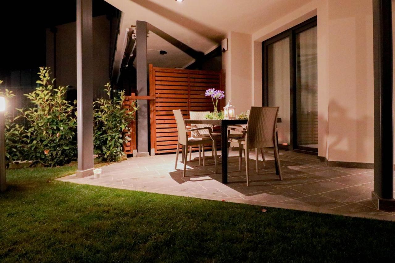H11 Luxury 9A - Porto - Piscina - Jacuzzi Lejlighed Santo Stefano al Mare Eksteriør billede